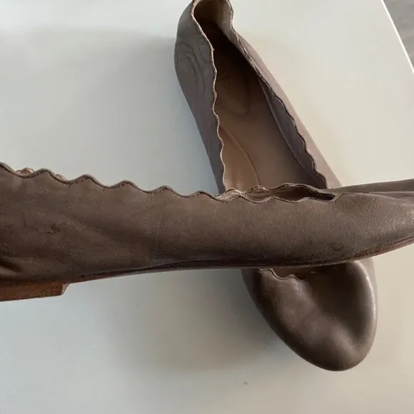 Chloe Beige Lauren Scalloped Leather Ballet Flats Shoes  37,5 / 7,5