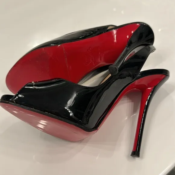 Christian Louboutin Paris peep toes heel 120