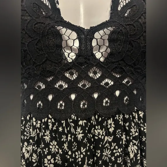 Chrysanthemum Sz S Black   White Floral Lace Tiered Maxi Dress Whimsigoth Boho