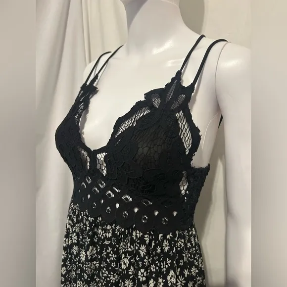 Chrysanthemum Sz S Black   White Floral Lace Tiered Maxi Dress Whimsigoth Boho