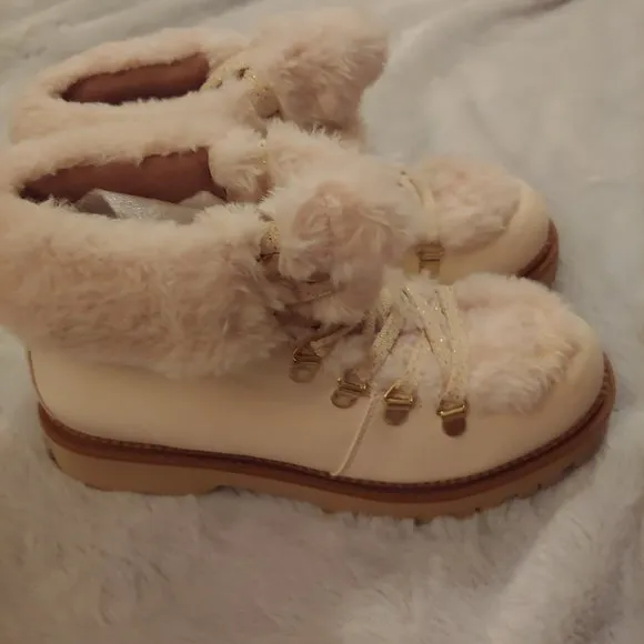 Circus by Sam Edelman faux fur winter boots