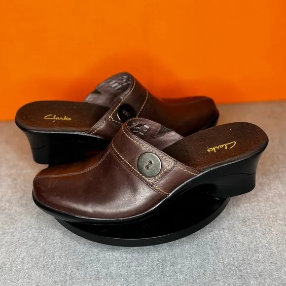 Clarks Brown Leather Button Clog Wedge Heel Size 7 M