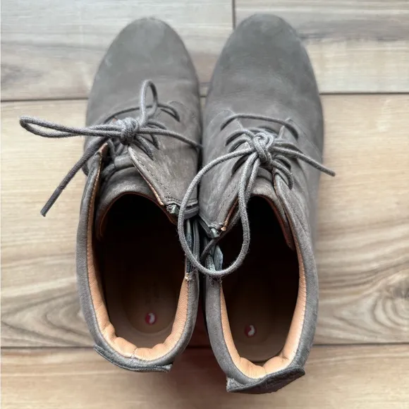 Clarks Un Tallara Eva Nubuck Lace Up Ankle Boots