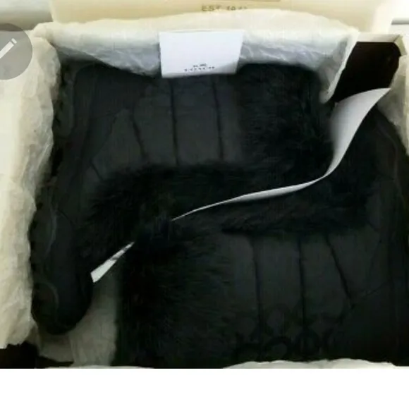 COACH JENNY - Furry Winter Boots