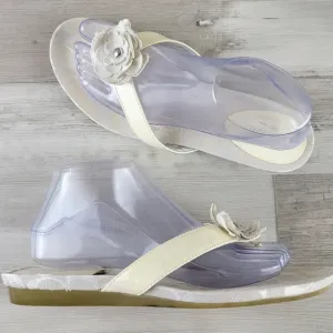 Coach Samira Floral Creamy Ivory Patent Leather Signature Thong Sandals Women 9B