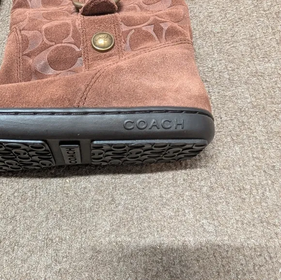 COACH (Size 6B) Meyer Signature Brown Fall/Winter Boots, Old Money, Quiet Luxury
