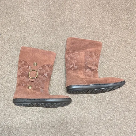 COACH (Size 6B) Meyer Signature Brown Fall/Winter Boots, Old Money, Quiet Luxury