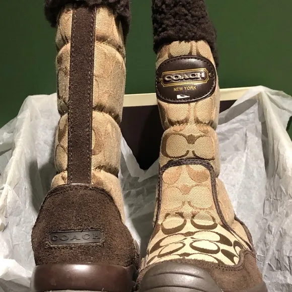 Coach winter boots