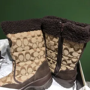Coach winter boots