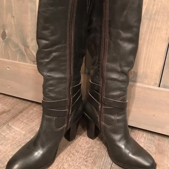 Coconuts by Matisse dark brown leather heeled tall knee boots 7.5