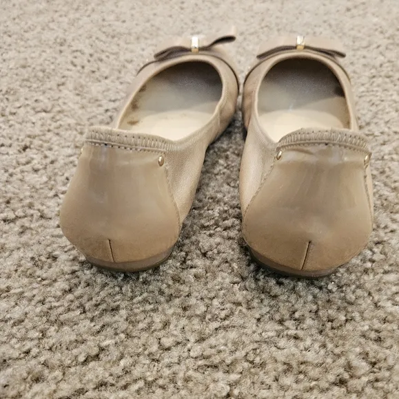 Cole Haan &amp; Nike Air Tan Leather Ballet Flats with Bow Accent, Size 9