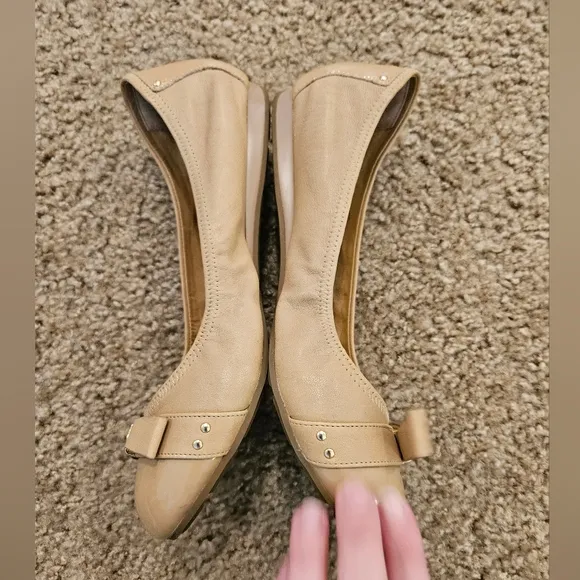 Cole Haan &amp; Nike Air Tan Leather Ballet Flats with Bow Accent, Size 9