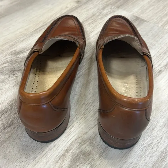 Cole Haan Handsome Old Money Brown Leather Slip-On Penny Loafers Shoes / Men’s 8