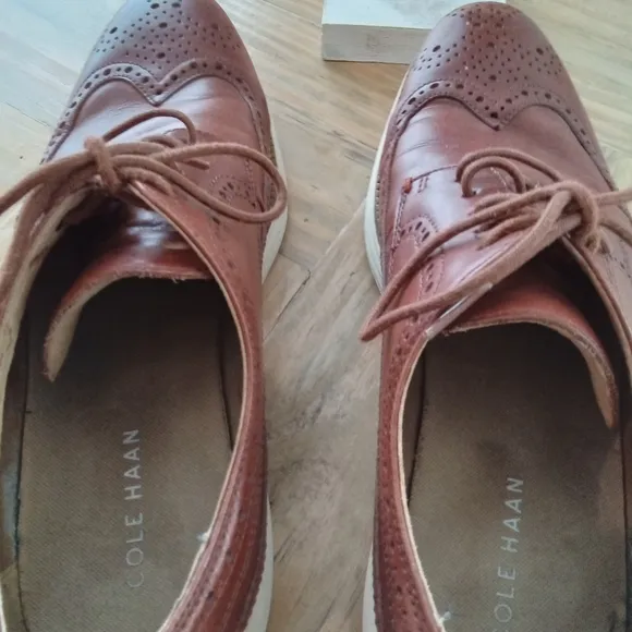 Cole Haan Size 10.Men's Brown Leather Brogue Stitch Wingtip Oxford Shoes