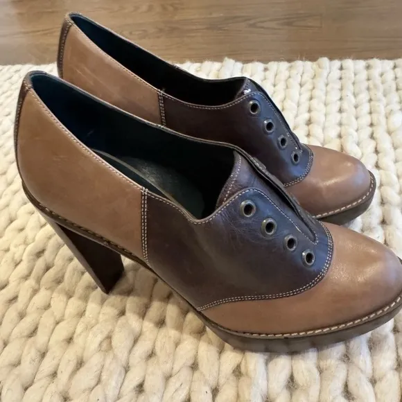 Cole Haan - Unique Women’s Multi Colored Heels - Size 8 high Chelsea pump