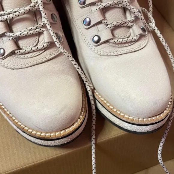 Cole Haan Zerogrand Winter Boots 7.5B