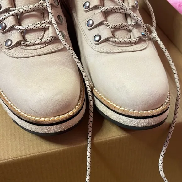 Cole Haan Zerogrand Winter Boots 7.5B