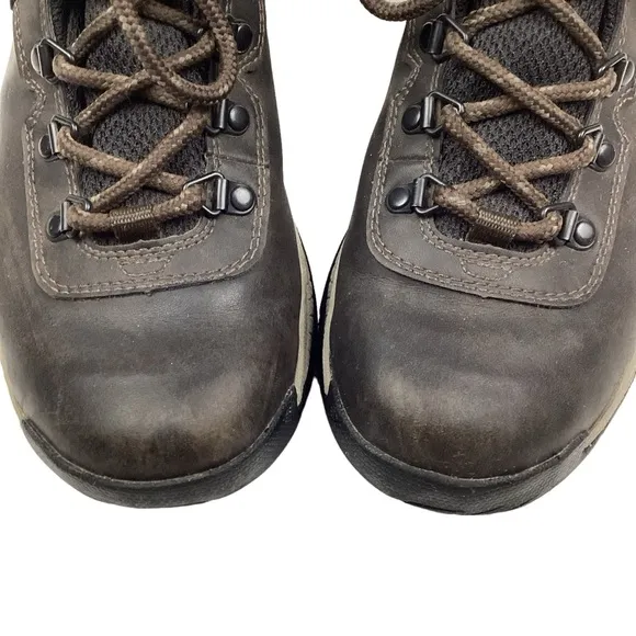 Columbia Newton Ridge Waterproof Hiking Boots