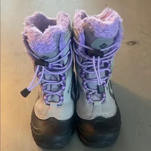Columbia Purple and Gray Winter Boots
