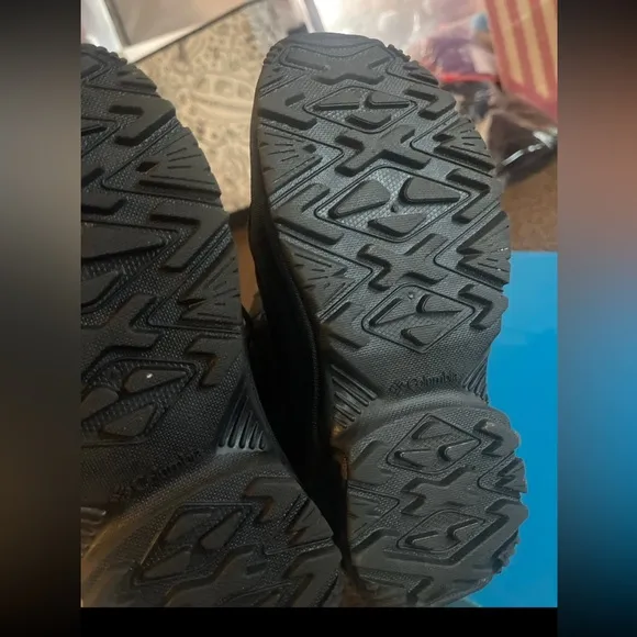 Columbia youth Bugaboot plus Omni heat