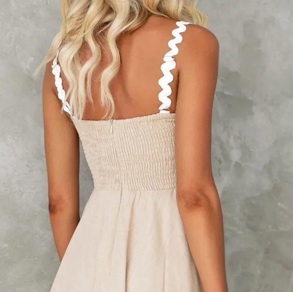Contour Charm Square Neck Dress - Tan