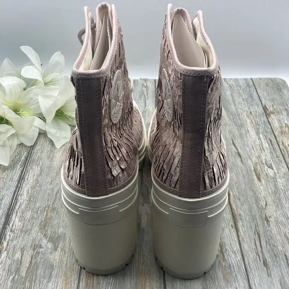 Converse Chuck 70 De Luxe Heel Hightop Satin Boots Shoes SneakersSize 12.5