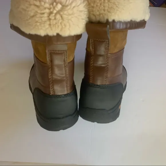 COPY - Ugg Butte II Waterproof Winter Boots Worchester Brown Big Kid Size 4