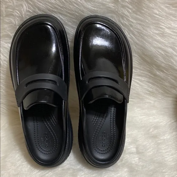 Crocs Stomp High Shine Platform Loafers (NWOT)