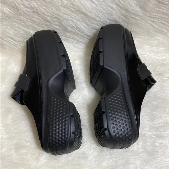Crocs Stomp High Shine Platform Loafers (NWOT)
