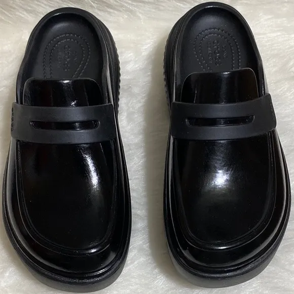 Crocs Stomp High Shine Platform Loafers (NWOT)