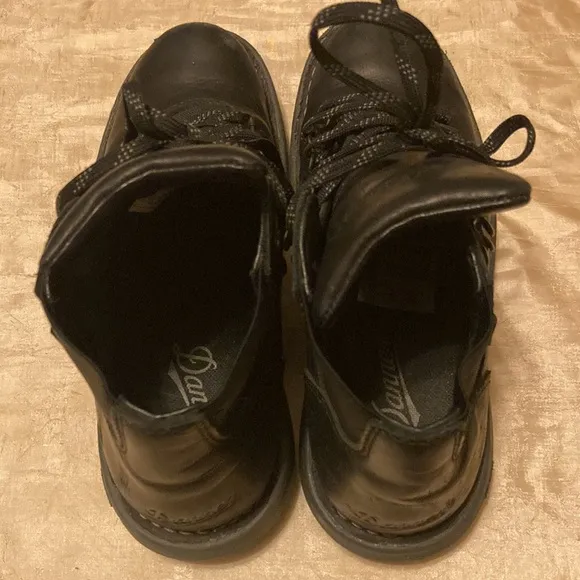 Danner Goretex Vertigo 917 Black Leather Boots