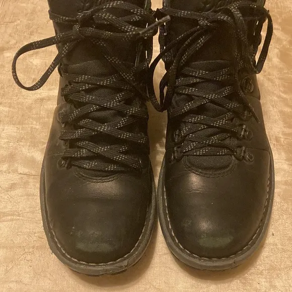 Danner Goretex Vertigo 917 Black Leather Boots