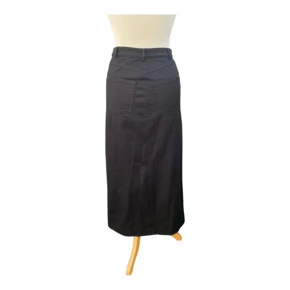 De Rococo Black Denim Skirt - Perfect for Spring/Summer - Size Small