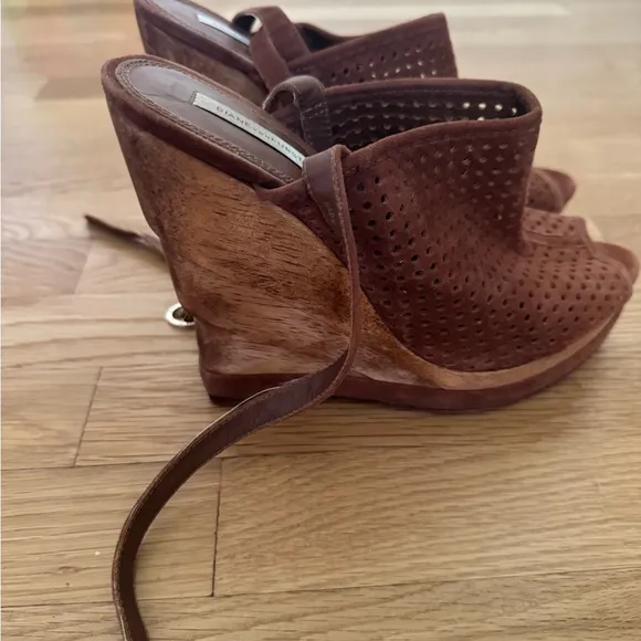 Diane Von Furstenberg  DVF Brown Suede Wedge Sandals