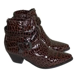 Dingo Women boot 9.5 patent Leather Croc ankle boots Wrap Belt Detail Western