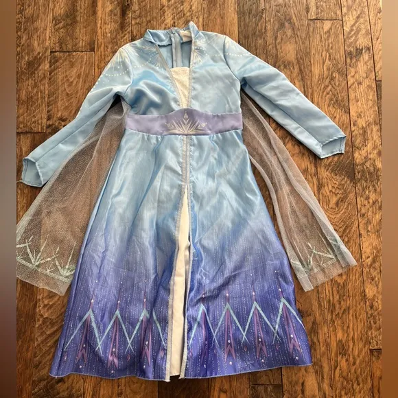 Disney Frozen 2 Deluxe Elsa Dress (7/8) with shoes (sz lg) and headband