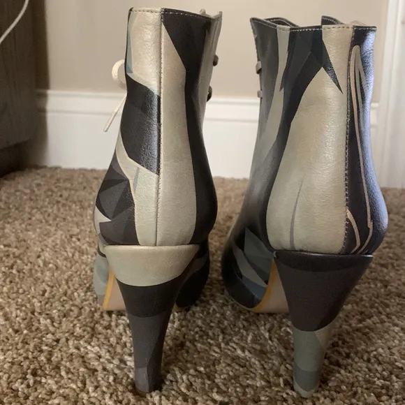DOGO Booties NWOB