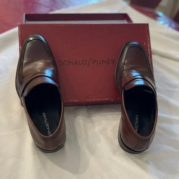 Donald Pliner Men’s Dress Brown Shoes Size: 8 1/2 - Used - Good Condition