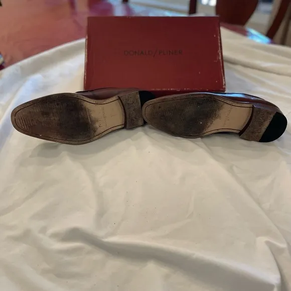Donald Pliner Men’s Dress Brown Shoes Size: 8 1/2 - Used - Good Condition