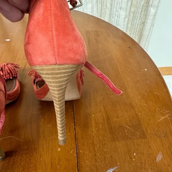 Donald Pliner open toe tassel stiletto heel pumps shoes size 7 salmon pink suede