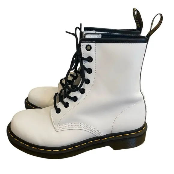 Dr. Doc Martens White Combat Lace Up Leather Boots Womens Size 8 11821 Grunge