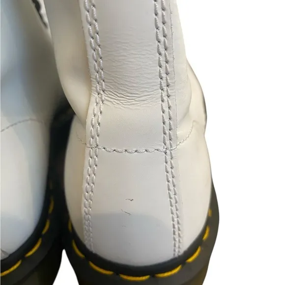 Dr. Doc Martens White Combat Lace Up Leather Boots Womens Size 8 11821 Grunge