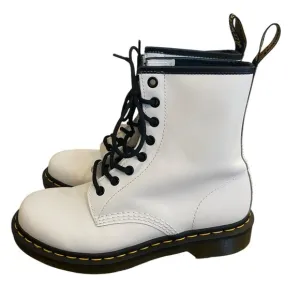 Dr. Doc Martens White Combat Lace Up Leather Boots Womens Size 8 11821 Grunge