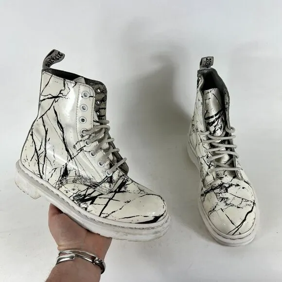 Dr. Martens 1460 Pascal Marble Ankle Boots Womens 6 White Patent Leather Lace Up