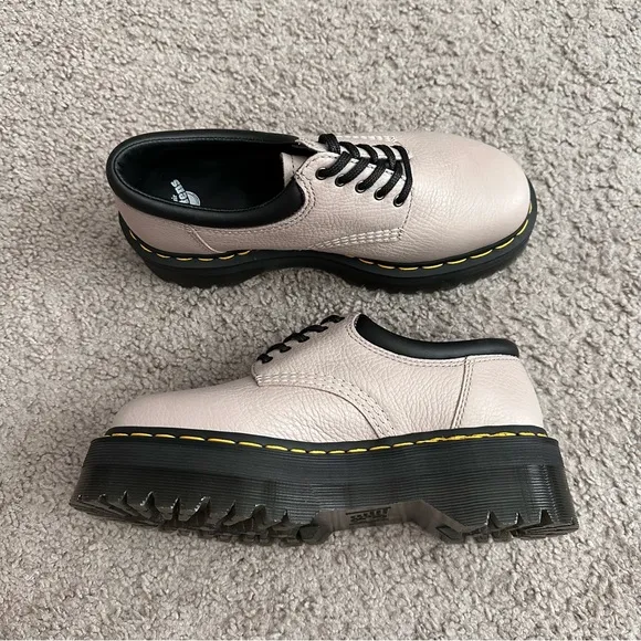 Dr. Martens 8035 Quad Pisa Leather Platform Casual Shoes Womens 8