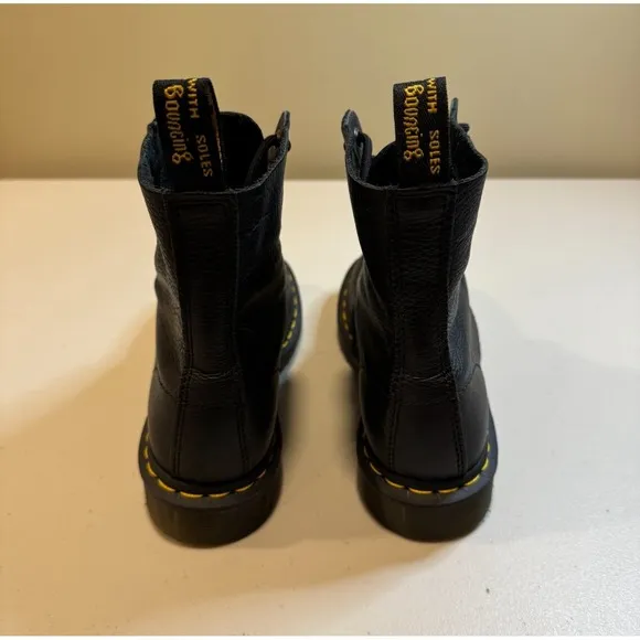 Dr. Martens Black Pascal 8 Eye Lace Up Casual Soft Leather Combat Boots Women 7