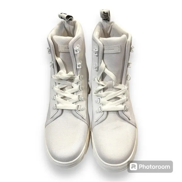 Dr martens COMBS WOMEN's POLY CASUAL BOOTS White Ajax Extra Tough Poly 11W doc