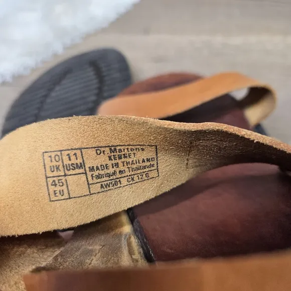 Dr Martens Kennet Ligh Brown Buckle Strap Leather Flat Gladiator Sandals Size 11