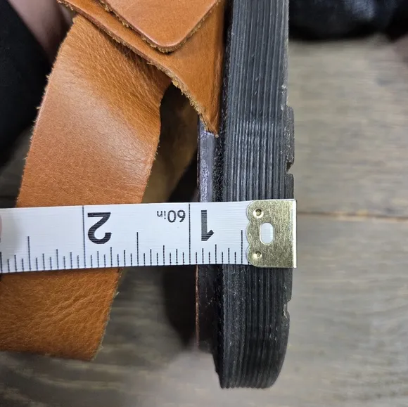 Dr Martens Kennet Ligh Brown Buckle Strap Leather Flat Gladiator Sandals Size 11