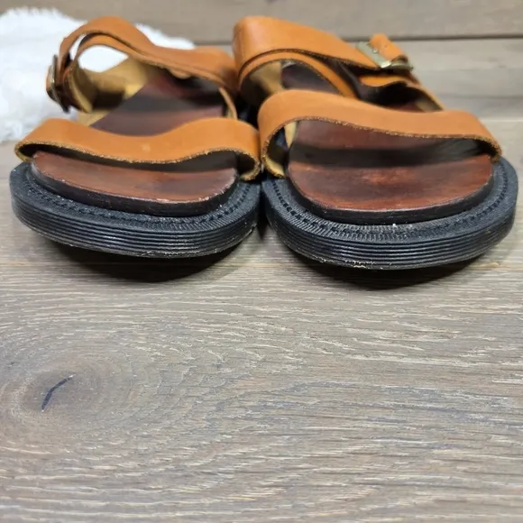 Dr Martens Kennet Ligh Brown Buckle Strap Leather Flat Gladiator Sandals Size 11
